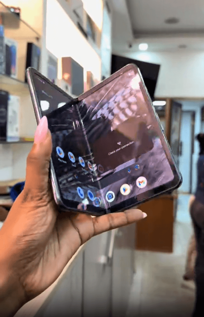 Google pixel fold 12gb 256gb