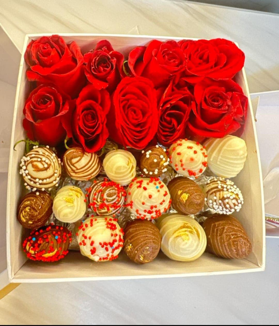 lux box with roses