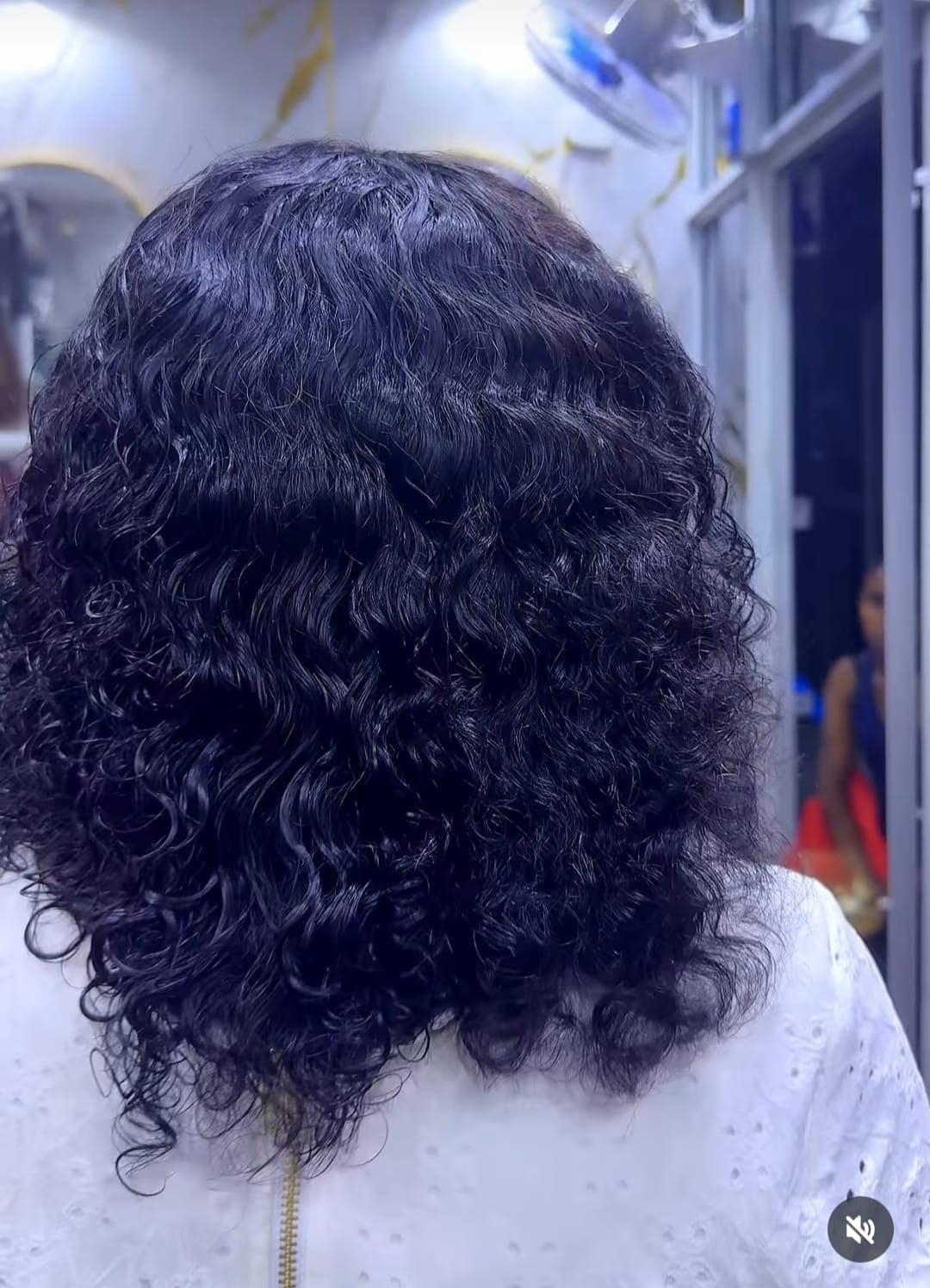 Roma curly wig