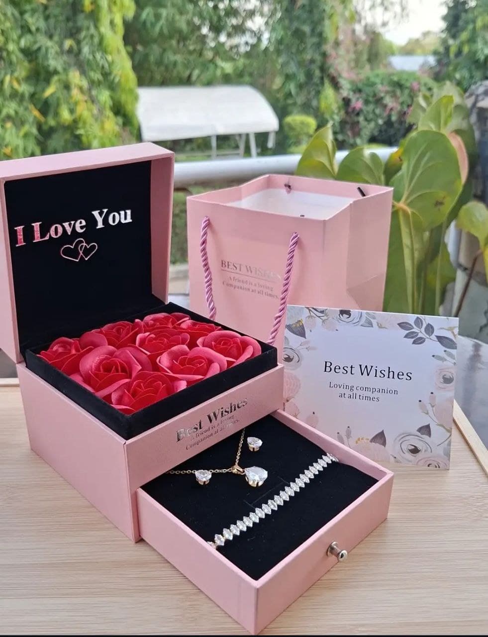JEWELRY GIFT BOX