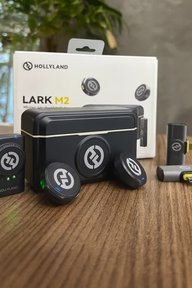Lark M2