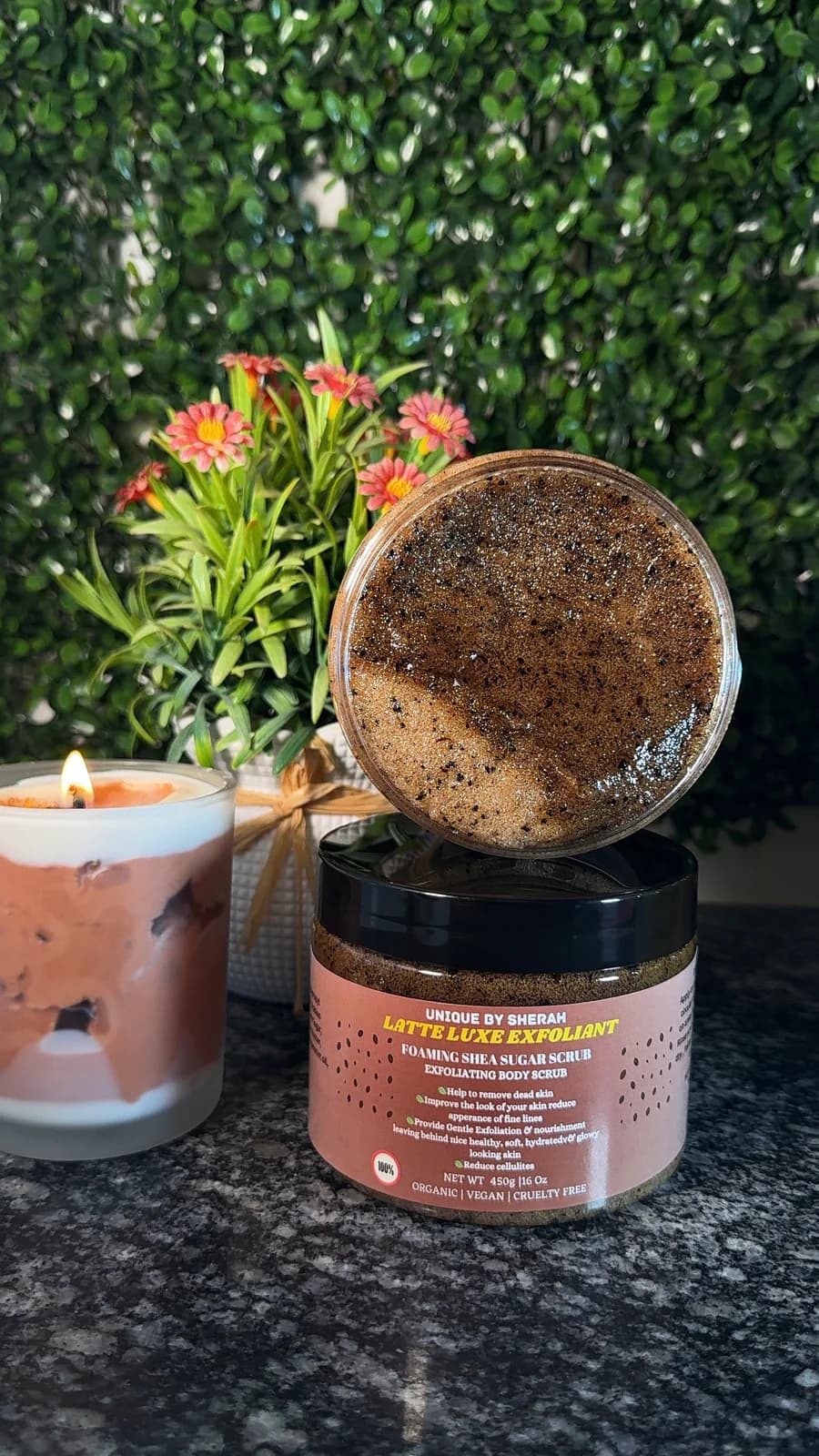 LATTE LUXE EXFOLIATING FOAMING SCRUB